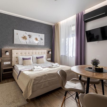 Demar Apart Violet Lviv Exterior foto
